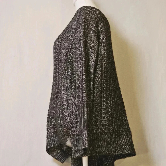 Juicy Couture Wool Blend Gold Label Knit Metallic Womens  Sweater SZ S - Picture 3 of 10